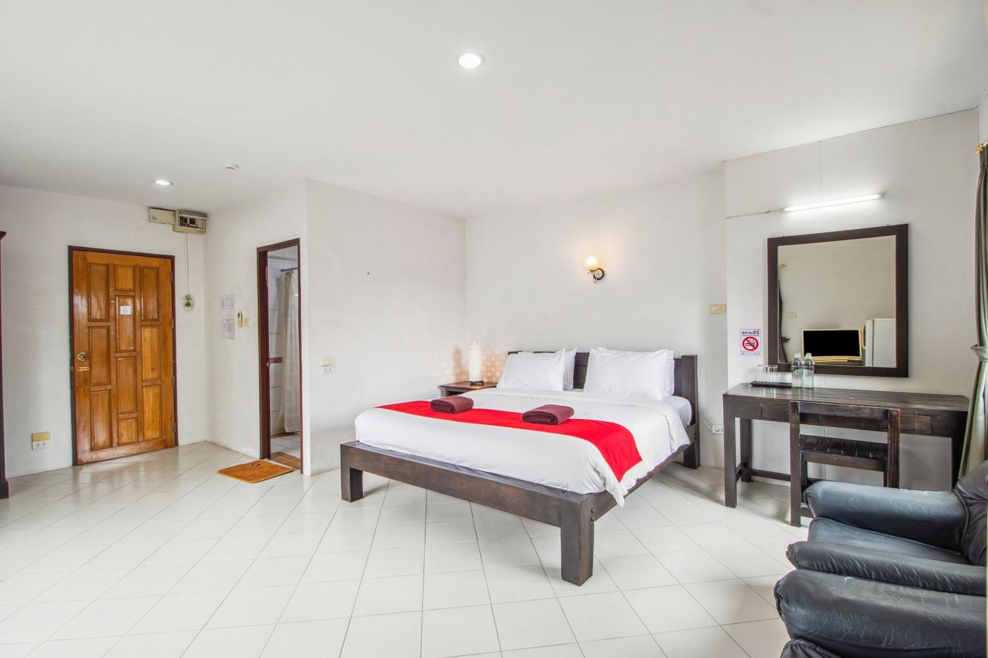 Budget Stars Hotel Chiang Mai Exterior foto